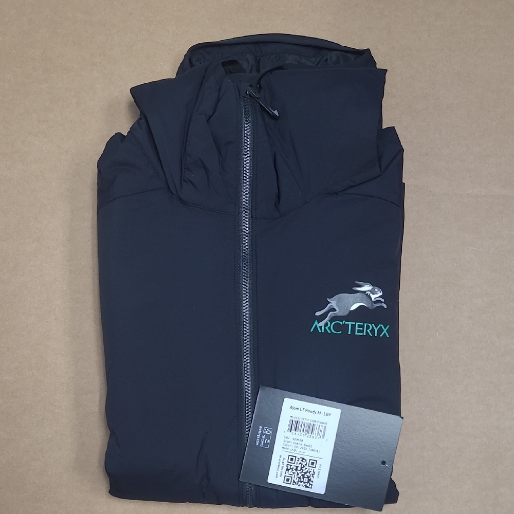 Arc'teryx Atom LT Hoody Men's - Year Of The Rabbit - LNY 2023 Black, Extra Small
